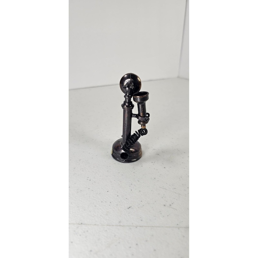 Vintage Miniature Diecast Metal Candlestick Telephone Pencil Sharpener Desk Top - Picture 3 of 5